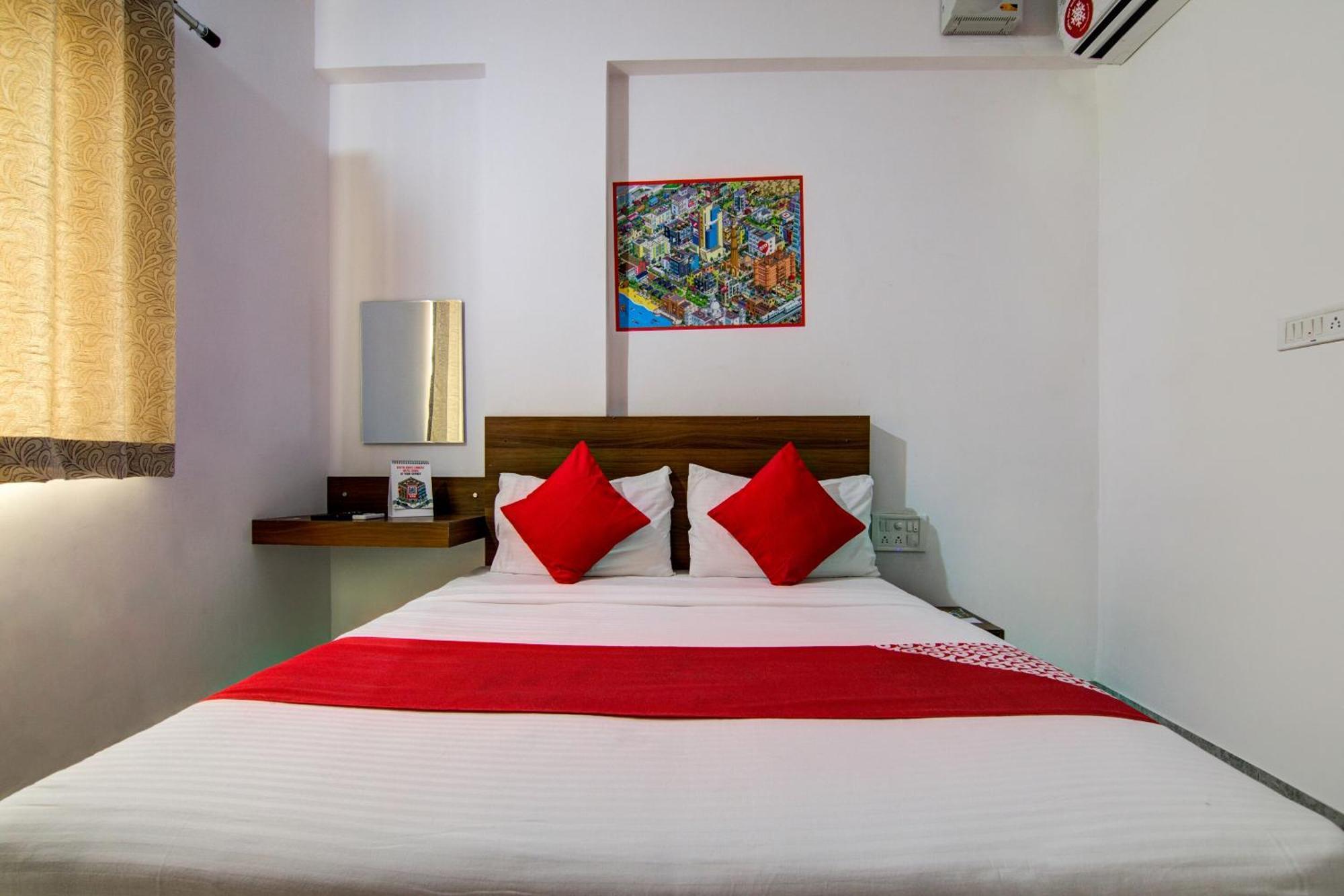 Hotel O Varcity Comforts Near Ragigudda Sri Prasanna Anjaneyaswamy Temple Bangalore Esterno foto