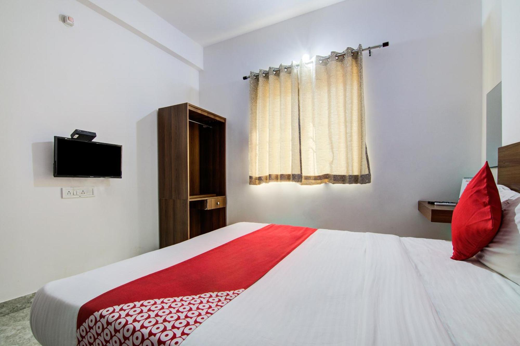 Hotel O Varcity Comforts Near Ragigudda Sri Prasanna Anjaneyaswamy Temple Bangalore Esterno foto
