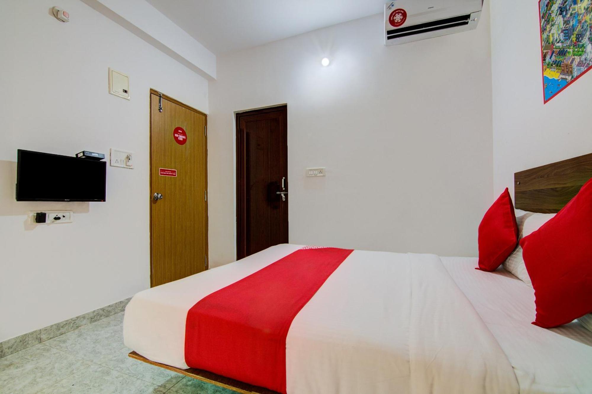 Hotel O Varcity Comforts Near Ragigudda Sri Prasanna Anjaneyaswamy Temple Bangalore Esterno foto