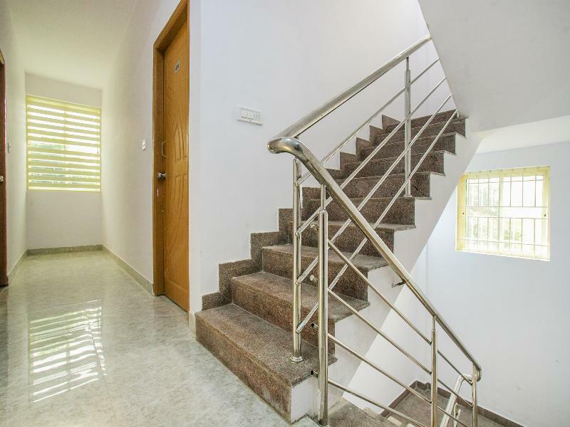 Hotel O Varcity Comforts Near Ragigudda Sri Prasanna Anjaneyaswamy Temple Bangalore Esterno foto